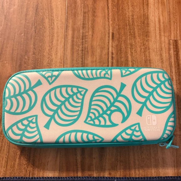 Nintendo Switch ACNH Turquoise Case - Picture 2 of 5